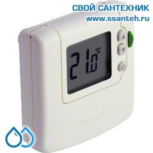 07029 Honeywell DT90E1012 Комнатный электронный термостат, 5-35С, SPDT, 230В, 8(3)А, размытая логика, эко режим